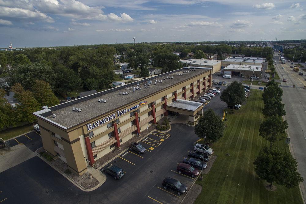 Baymont By Wyndham Chicago/Alsip Hotel Exterior photo